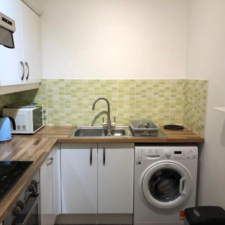 Stylish Apartment With Secure Parking Close To City Chester Dış mekan fotoğraf